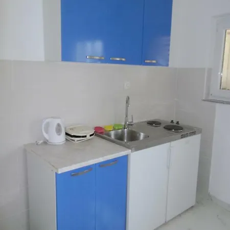 Apartman Sara *