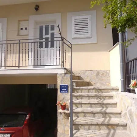 Apartman Sara Apartment *