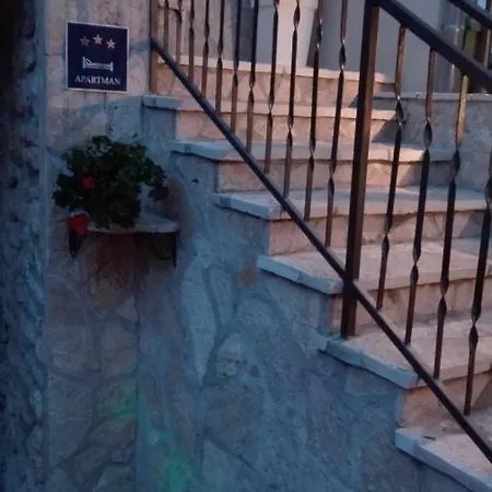 Apartment Apartman Sara Sibenik